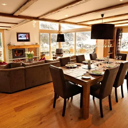 Panorama Chalet With Views To The Glaciers And The Dom Holiday home *